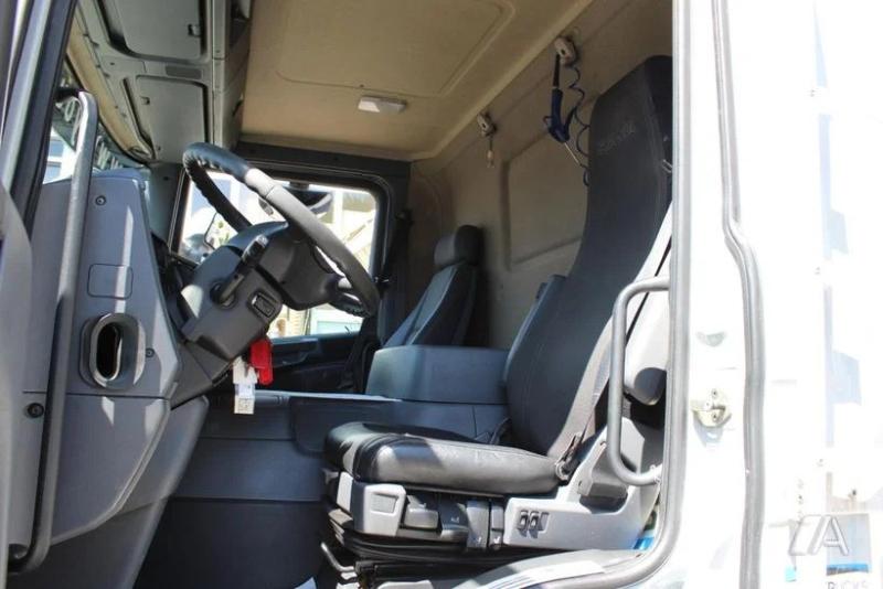 Camião Scania P 360