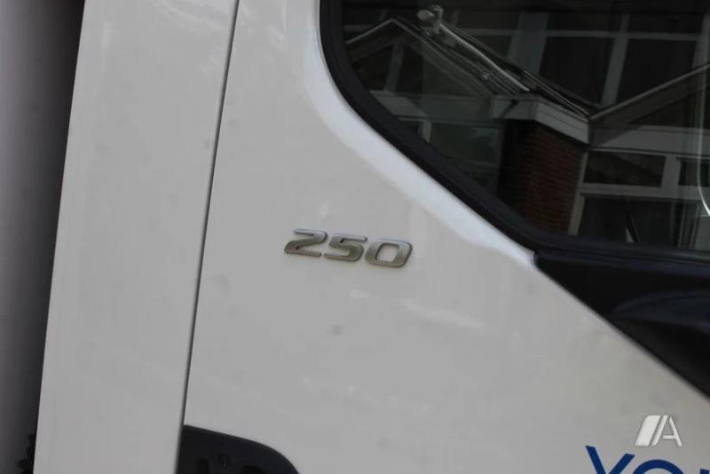 Camião DAF LF 250