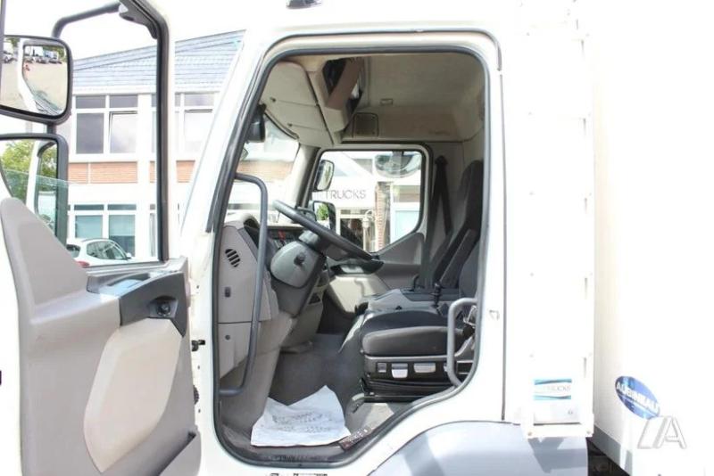 Camião DAF LF 250