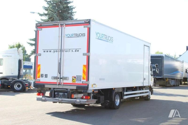 vrachtwagen Renault Gamme D WIDE