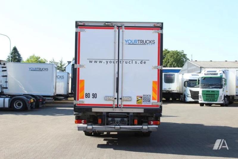 vrachtwagen Renault Gamme D WIDE