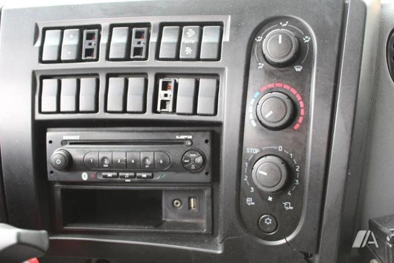 Camión Renault Gamme D WIDE