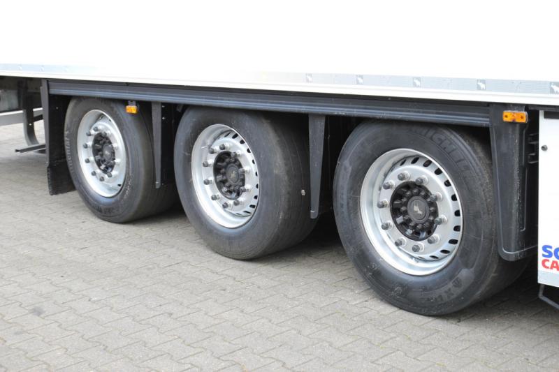 Semi-trailer Schmitz Cargobull   TK SLXe Spectrum BI-Temp Strom