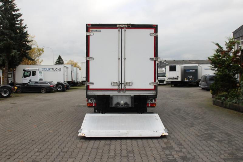 Camion Mercedes Atego