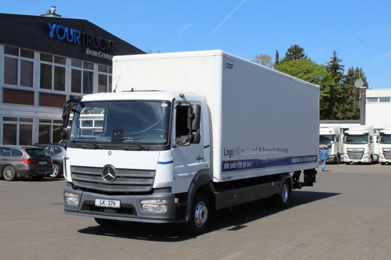 Camião Mercedes Atego