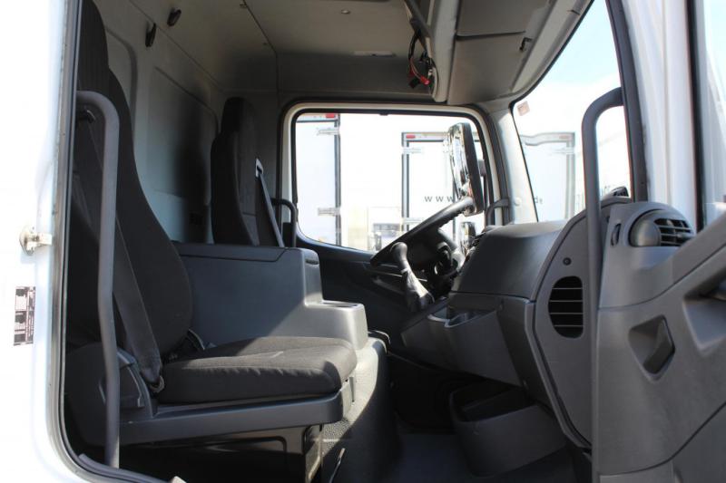 Camião Mercedes Atego