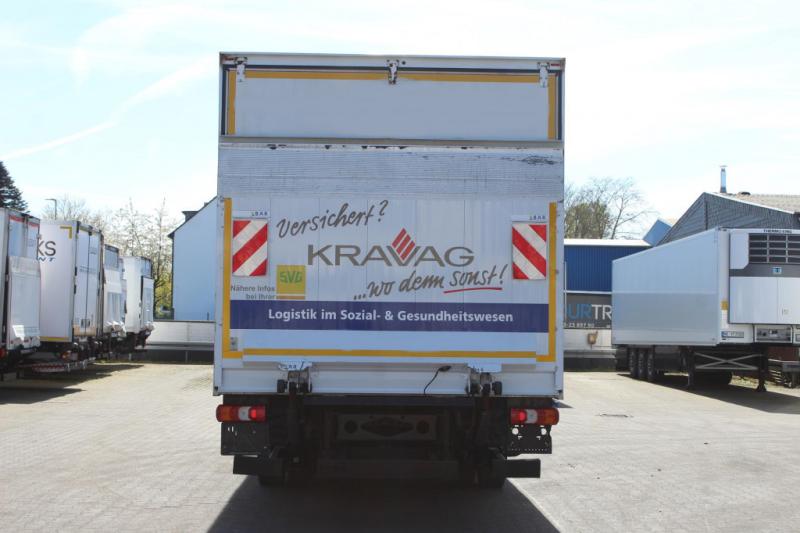 Camião Mercedes Atego