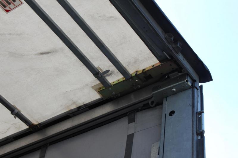 Semi-reboque Schmitz Cargobull   Standard  2,8h  Edscha  2xLift  Coil  Alufelgen