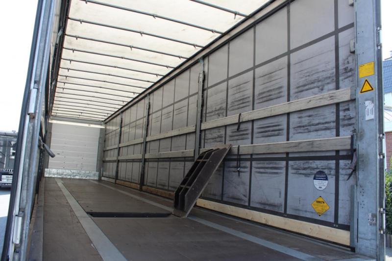 Semi-reboque Schmitz Cargobull   Standard  2,8h  Edscha  2xLift  Coil  Alufelgen