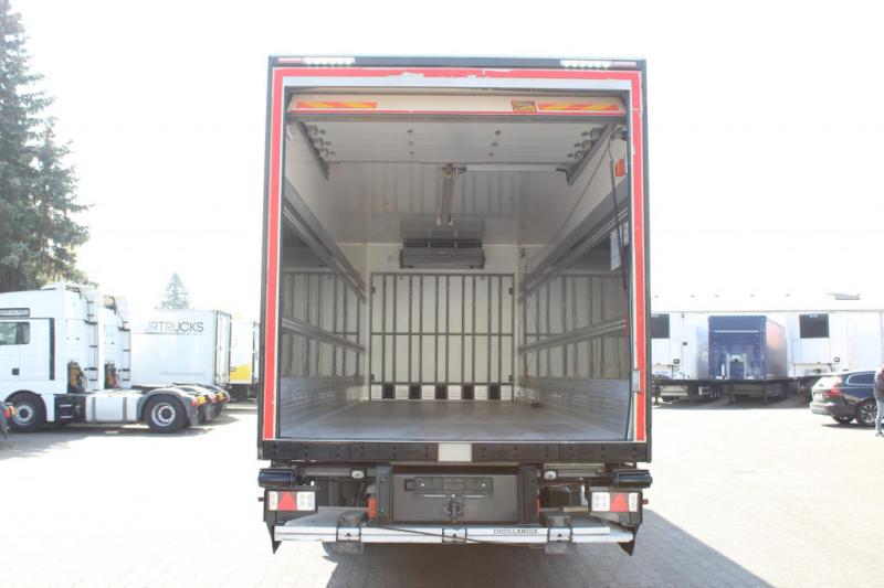 Camião Renault   D 320E6 Wide CS 1050 Strom Rolltor+LBW FRC Bett
