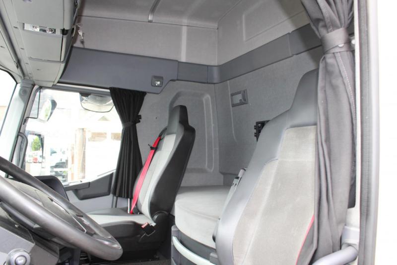 Tracteur Renault   T 480 E6   ACC   LDW   Kühlbox   Vollspoiler