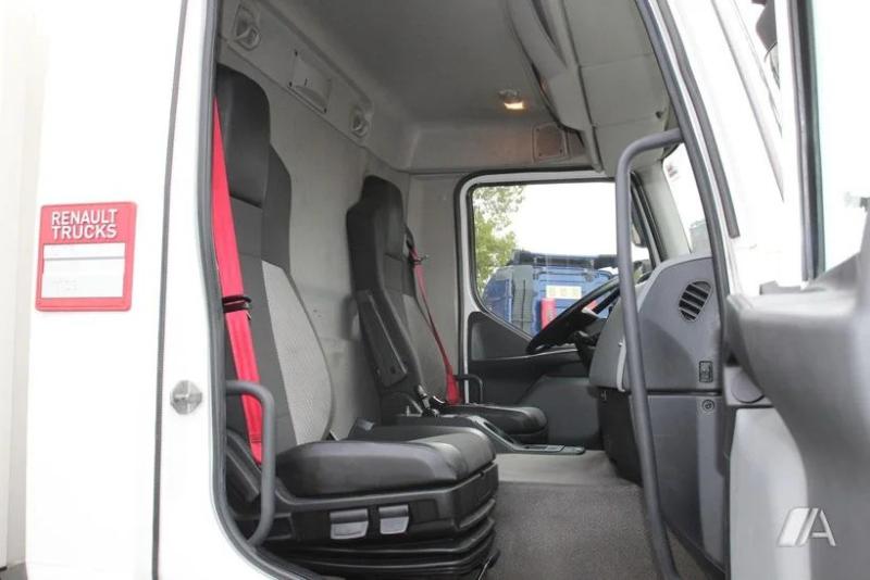 vrachtwagen Renault Gamme D WIDE