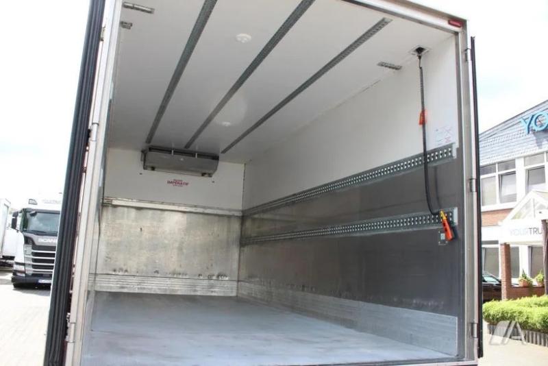 vrachtwagen DAF LF 250