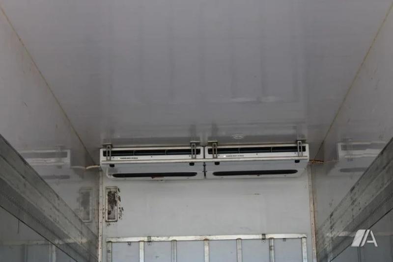 vrachtwagen Renault Gamme D WIDE