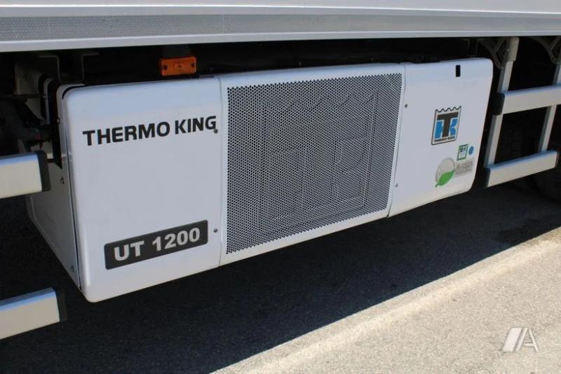 vrachtwagen Renault Gamme D WIDE