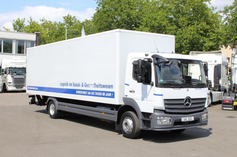 vrachtwagen Mercedes Atego