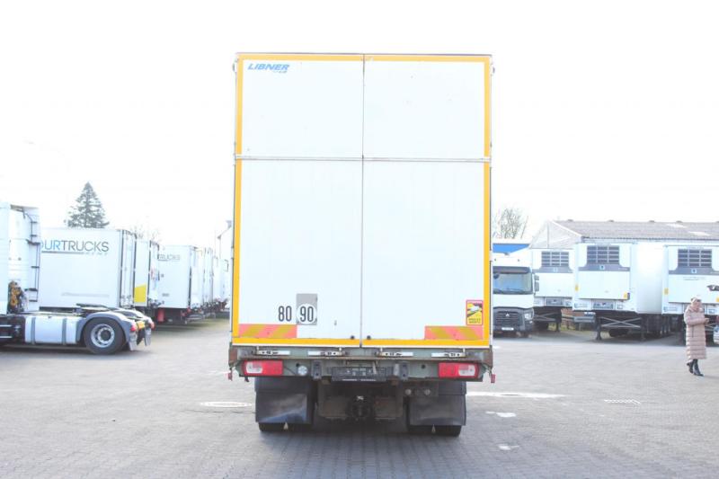 vrachtwagen DAF XF460