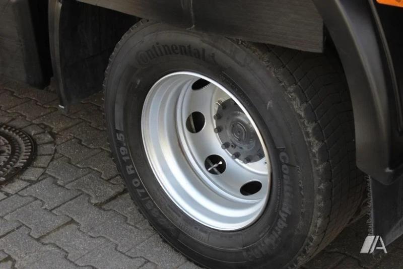Camión Renault Midlum