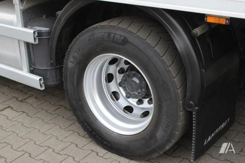 vrachtwagen DAF CF