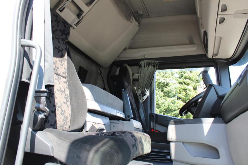 Ciągnik siodłowy Scania L