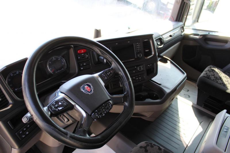 Ciągnik siodłowy Scania L
