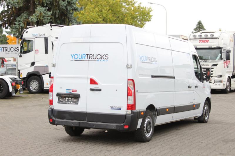 samochód dostawczy Renault Master