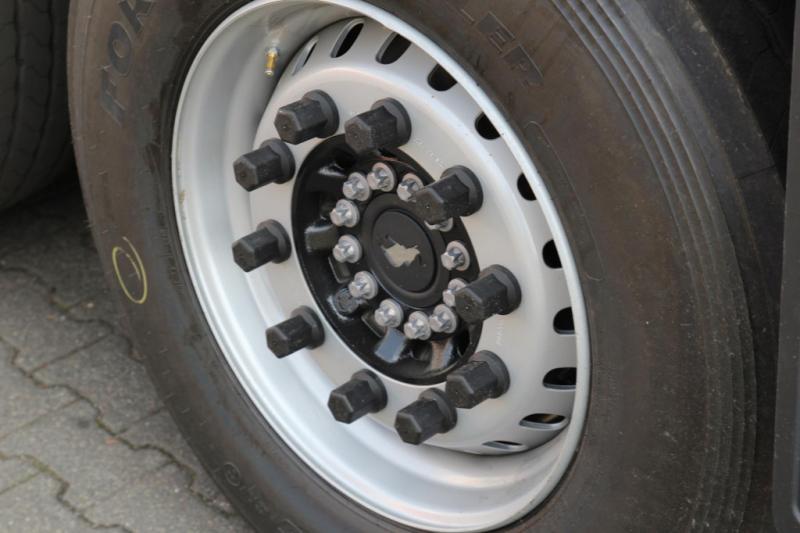 Semirremolque Schmitz Cargobull Koffer    DS Liftachse 4x Pal.-Kasten NEU !