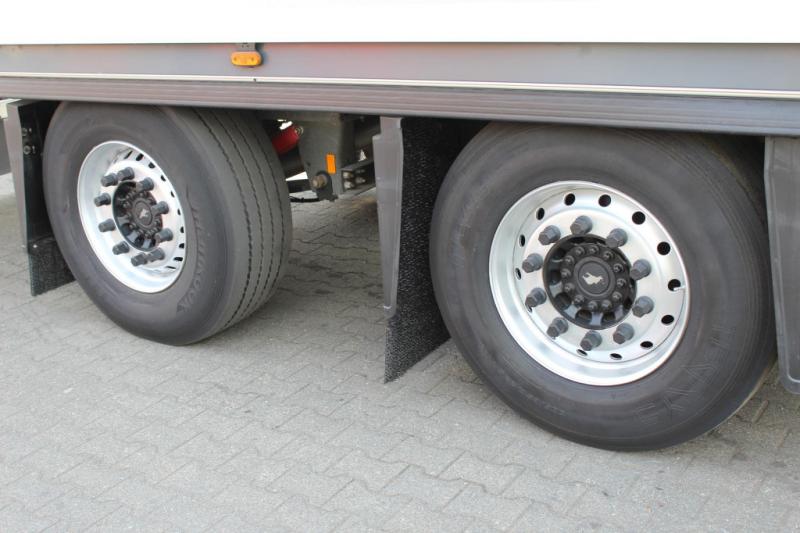 Semi-trailer Schmitz Cargobull   Bi-Multi-Temp. TW Rolltor Lenkachse Rent-Miete