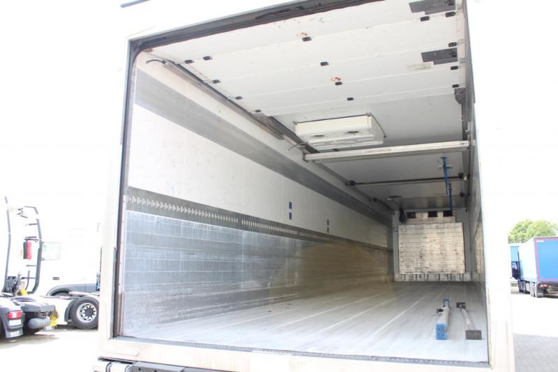 Semi-trailer Schmitz Cargobull   Bi-Multi-Temp. TW Rolltor Lenkachse Rent-Miete