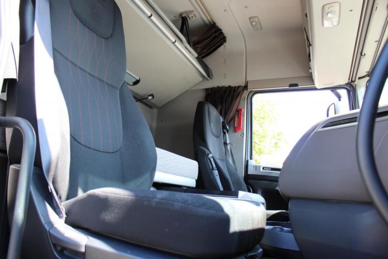 Ciągnik siodłowy DAF XF