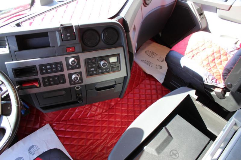 Tractor Renault   T 520 E6 High Sleeper Retarder 2Tank Standklima