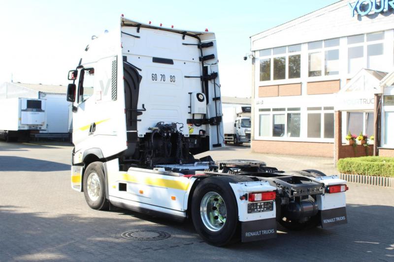 Tractor Renault   T 520 E6 High Sleeper Retarder 2Tank Standklima