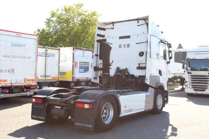 Tractor Renault   T 520 E6 High Sleeper Retarder 2Tank Standklima