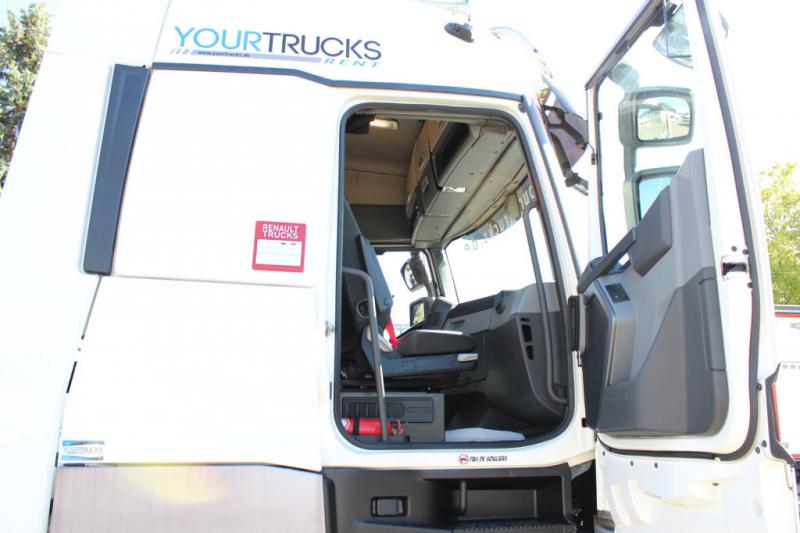 Tractor Renault   T 520 E6 High Sleeper Retarder 2Tank Standklima