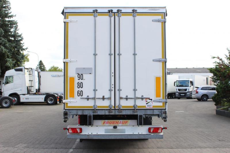 Trailer truck MAN TGS