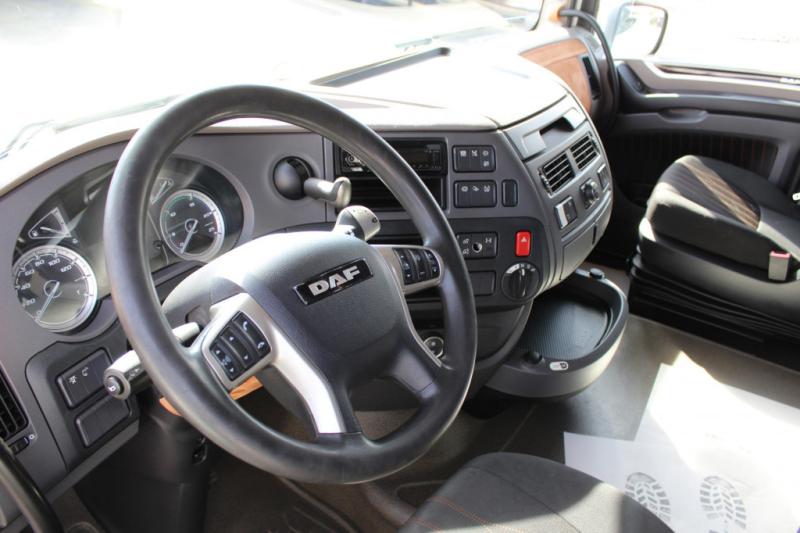 Tractor DAF   530 SSC  Retarder  Kühlbox  2 Tanks  Standklima