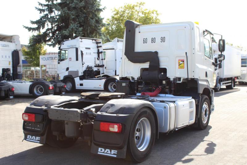 Cabeza tractora DAF CF
