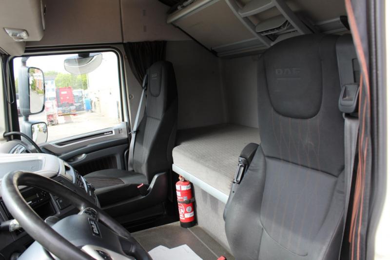 Cabeza tractora DAF XF