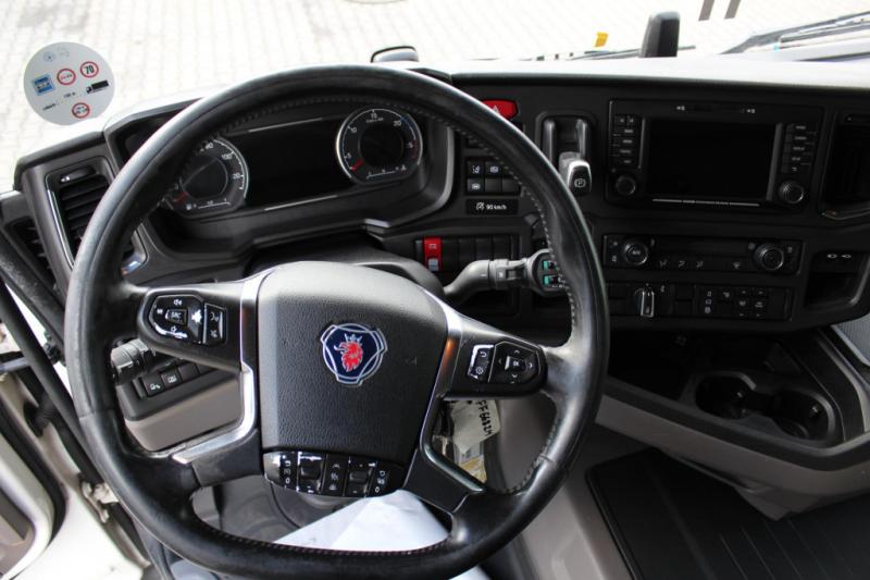 Cabeza tractora Scania L