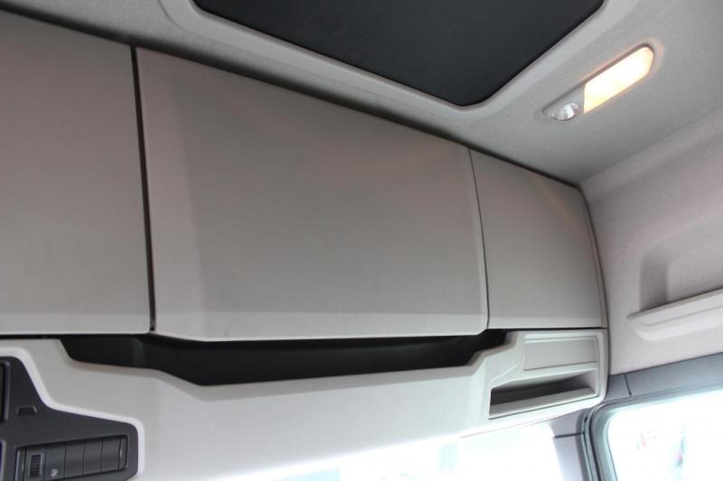 Cabeza tractora Scania L