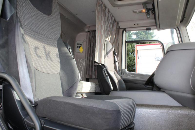 Cabeza tractora DAF CF