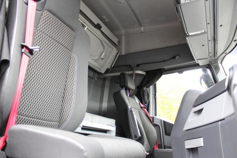 Trattore Renault   T 480 E6 Alufelgen Retarder Vollspoiler Kühlbox