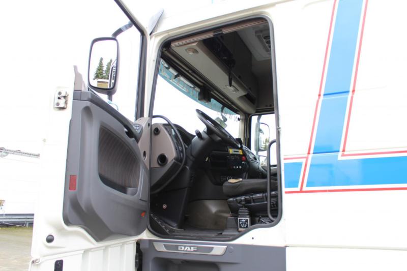 Ciągnik siodłowy DAF XF