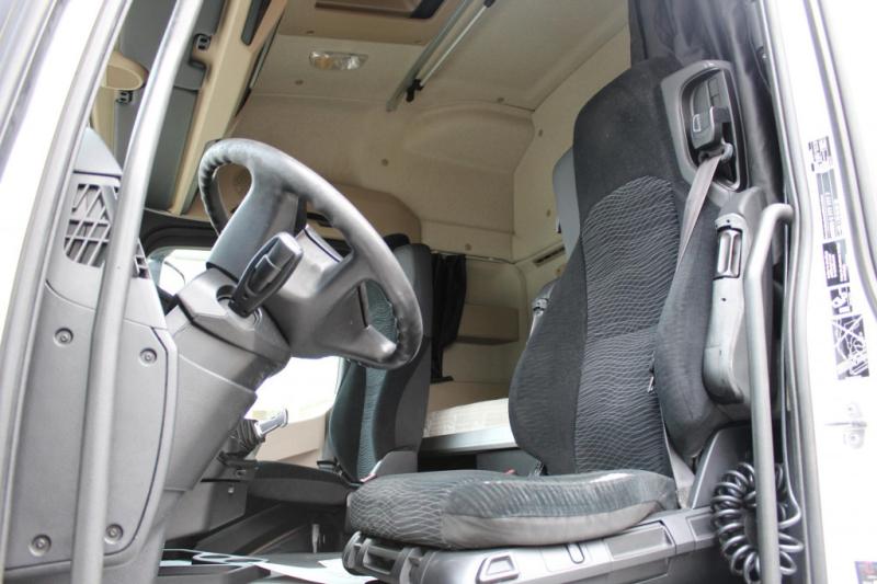 Ciągnik siodłowy Mercedes Actros