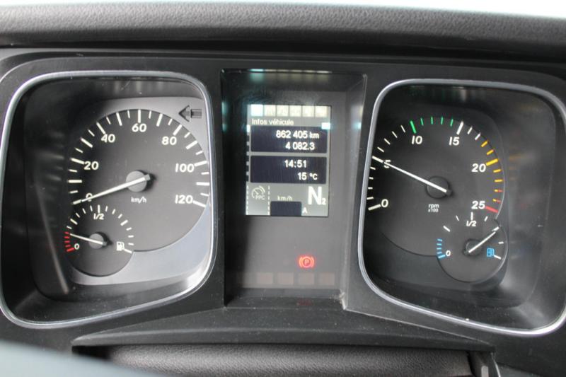 Ciągnik siodłowy Mercedes Actros