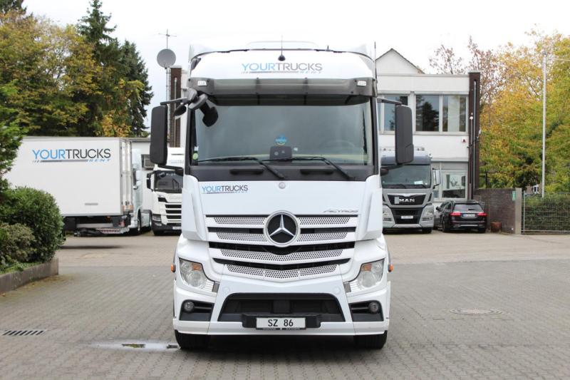 Ciągnik siodłowy Mercedes Actros