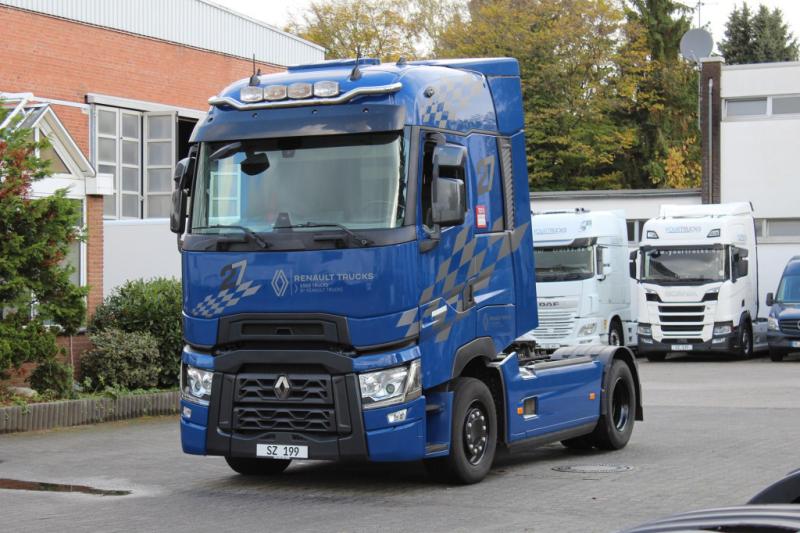 Renault                   T 520 E6 High  2Tanks Kühlbox Leder 2 Betten