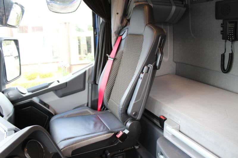 Ciągnik siodłowy Renault   T 520 E6 High  2Tanks Kühlbox Leder 2 Betten