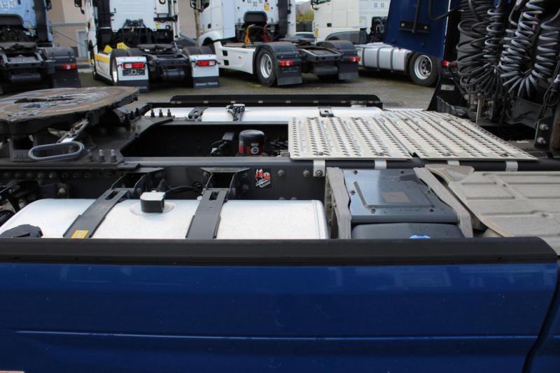 Ciągnik siodłowy Renault   T 520 E6 High  2Tanks Kühlbox Leder 2 Betten