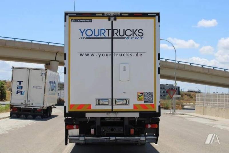 Camião Renault Gamme D WIDE